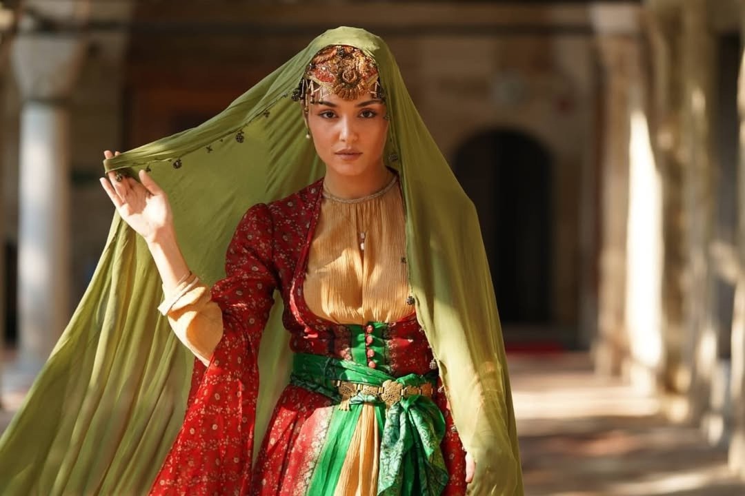 Кадр из Мевлана: Опьянённый любовью